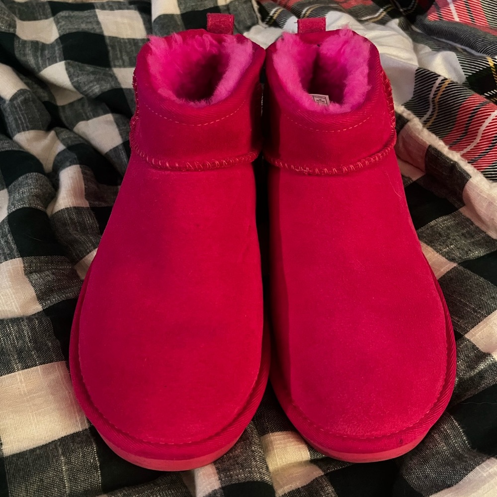 Ugg Ultra Mini - image 1